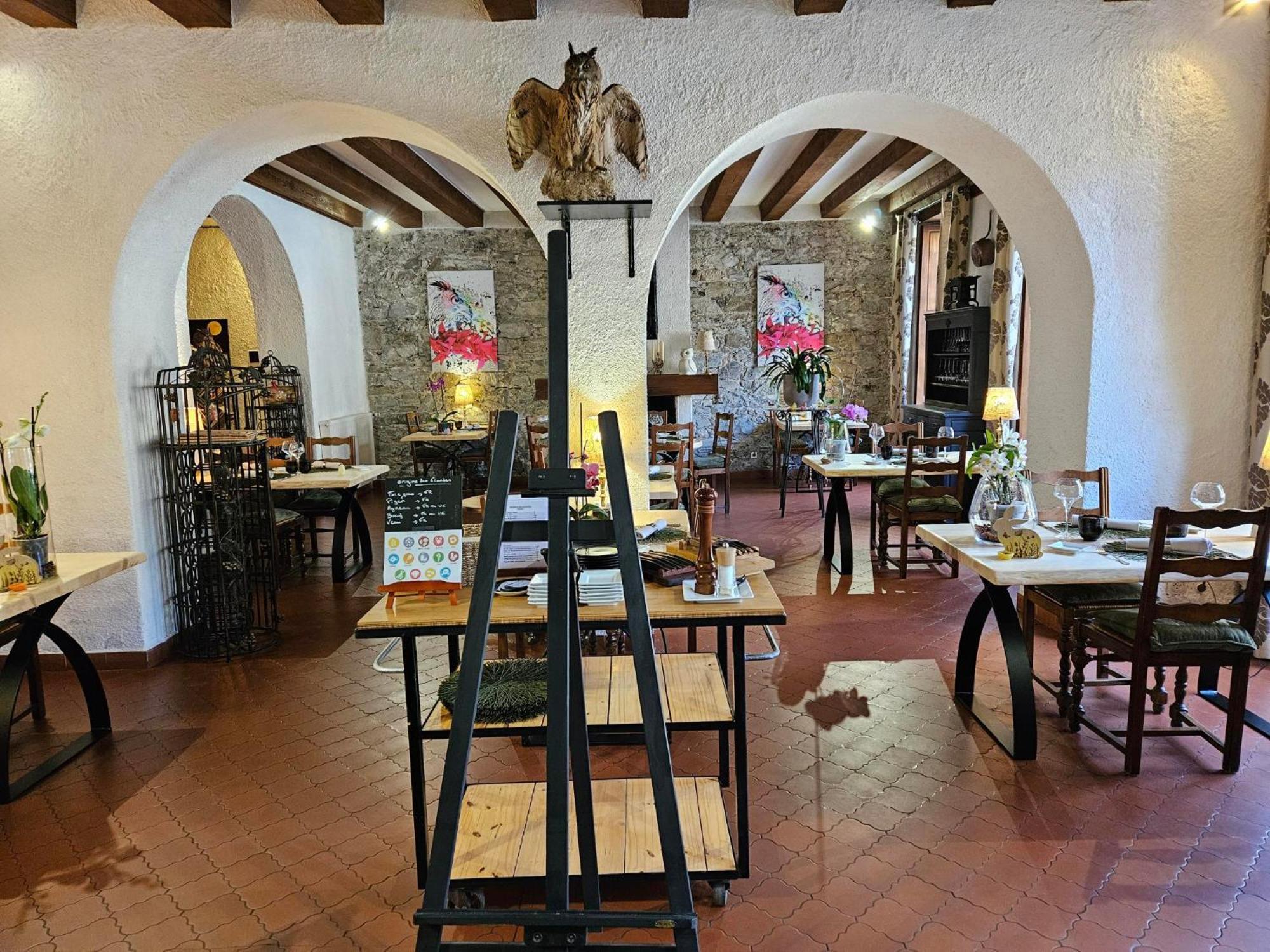 Logis Hostellerie Du Grand Duc Hotel Restaurant Gincla Exteriér fotografie