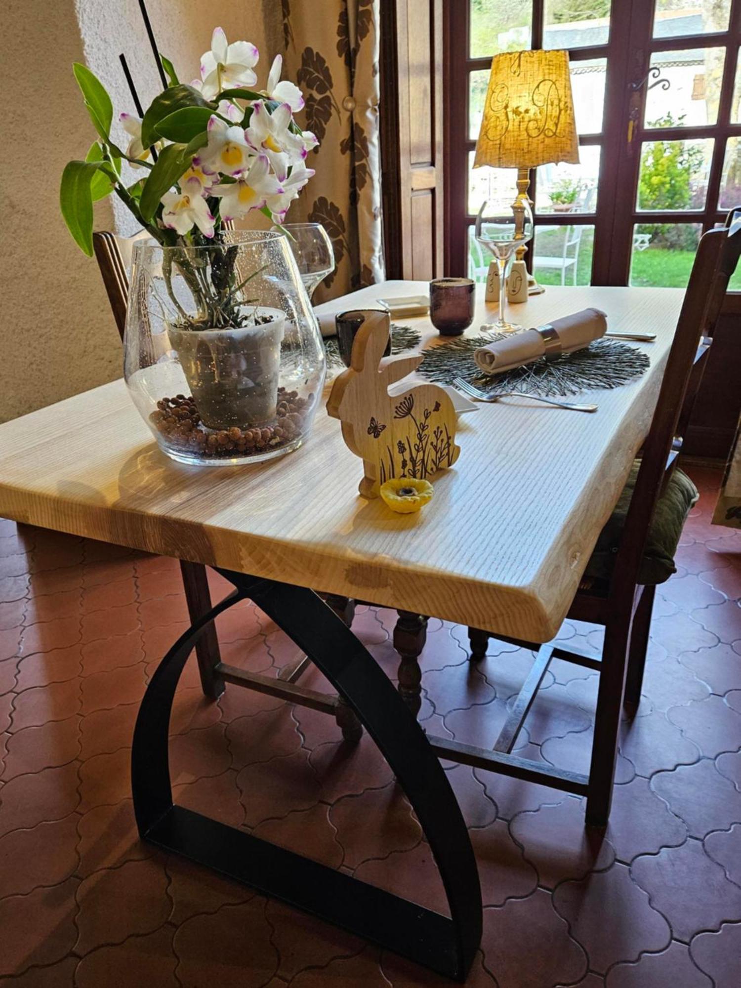 Logis Hostellerie Du Grand Duc Hotel Restaurant Gincla Exteriér fotografie