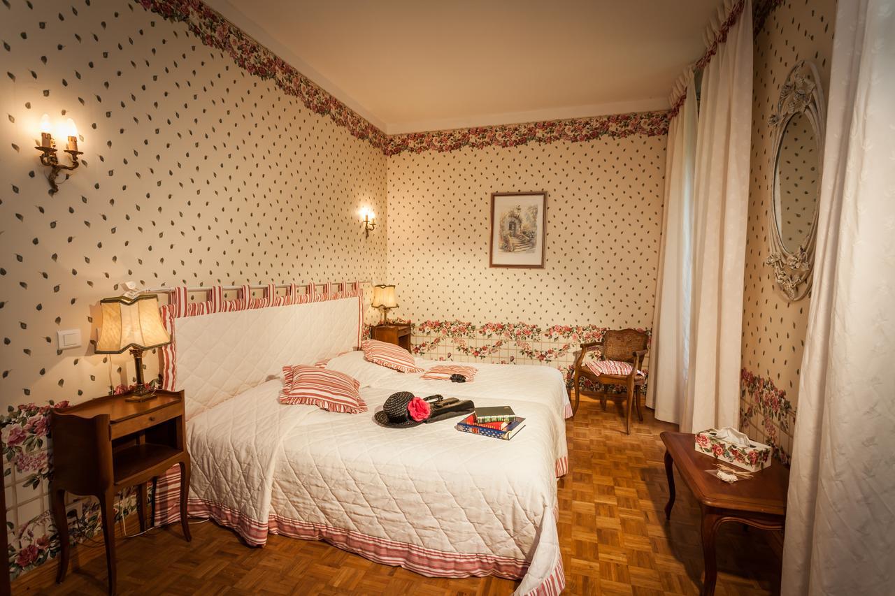 Logis Hostellerie Du Grand Duc Hotel Restaurant Gincla Exteriér fotografie