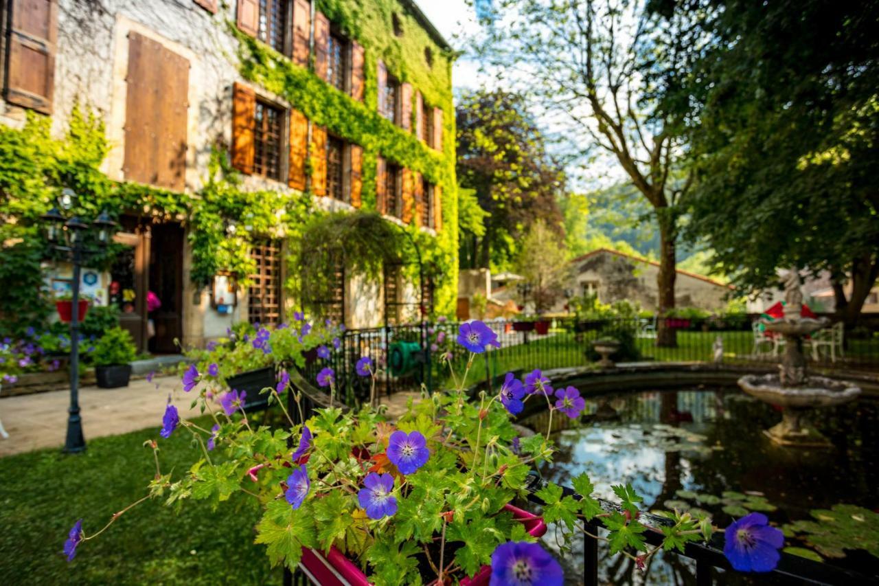 Logis Hostellerie Du Grand Duc Hotel Restaurant Gincla Exteriér fotografie